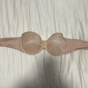 Skims strapless bra
